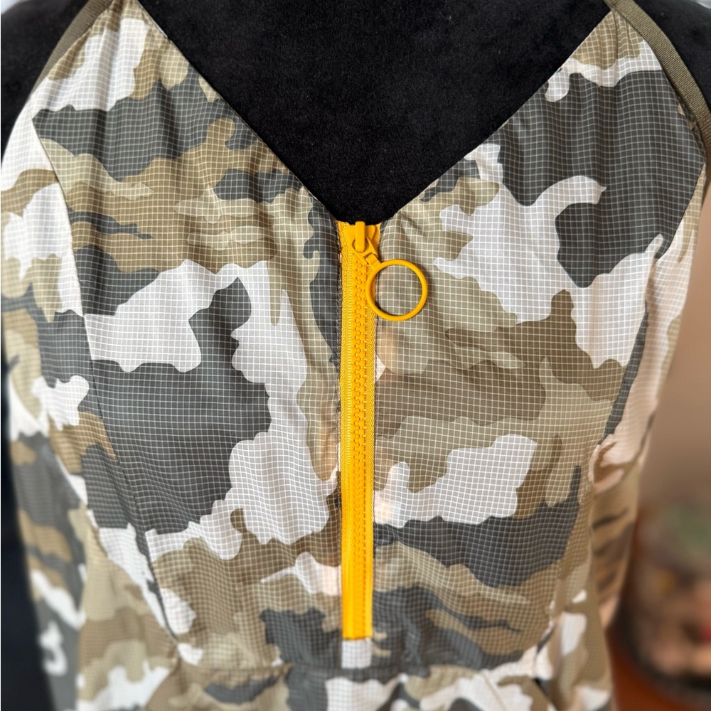 Nike Camouflage Dress with Yellow Accent - Picture 4 of 7
